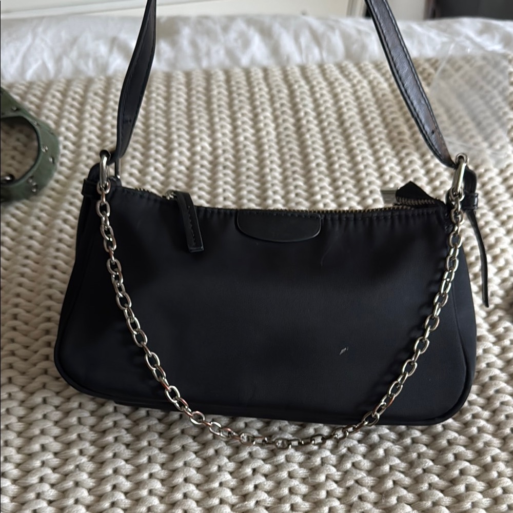 Elegant Black Chain Shoulder Bag